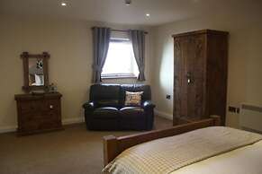 HOMESLY THE WOODMAN INN LTD