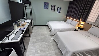 HOTEL DEMEURE