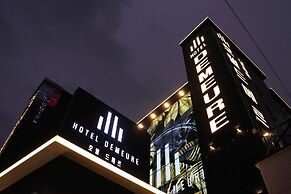HOTEL DEMEURE