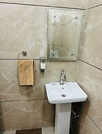R3 HOTEL