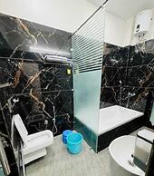 R3 HOTEL