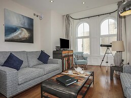 Harlech Apartments - Branwen