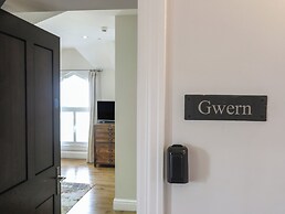 Harlech Apartments - Gwern