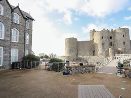Harlech Apartments - Matholwch