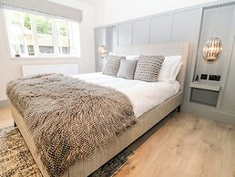 12 Manor Farm Close