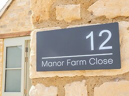 12 Manor Farm Close