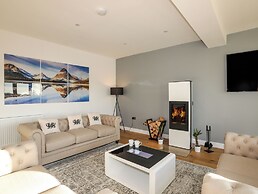 Bryn Min Manton Penthouse