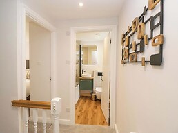 Riverside Cottage No 5