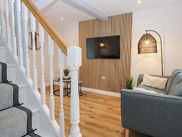 Riverside Cottage No 5