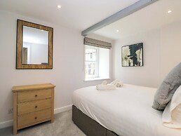Riverside Cottage No 4