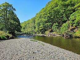 Riverside Cottage No 3