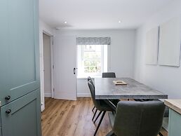 Riverside Cottage No 3