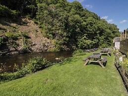 Riverside Cottage No 3