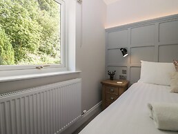 Garden Cottage No 1