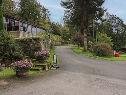 Apartment 4