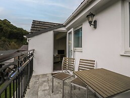 Apartment 6