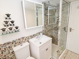 Wood Brook Cottage