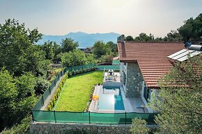 Yaka Esinti Villa