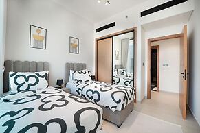 Easygo- Lux 2BR / Private Pool JVC Onyx