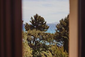 Apartment in Saint-tropez With Beach Access