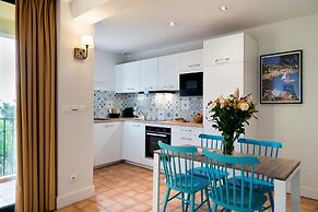 Apartment in Saint-tropez With Beach Access