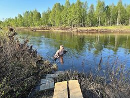 Lapland Riverside Nature Cabin