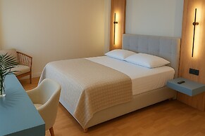 Elite Patras Suites
