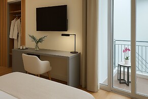 Elite Patras Suites