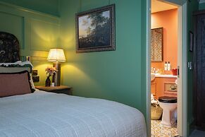 The Ragged Robin - A Heartwood Inn