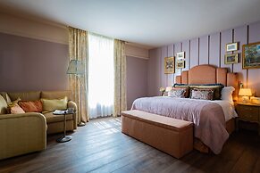 The Ragged Robin - A Heartwood Inn