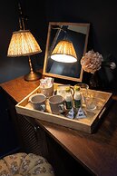 The Ragged Robin - A Heartwood Inn