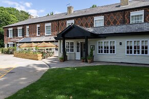 The Ragged Robin - A Heartwood Inn
