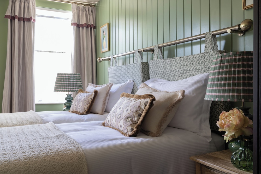 George and Dragon - A Heartwood Inn