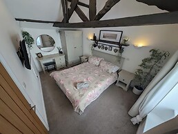 Hocking Cottage