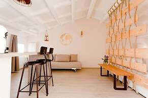 Colibri House