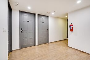 Super Townhouse Oak Indiranagar
