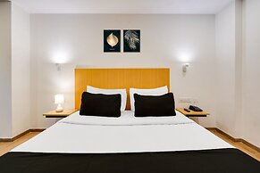 Super Townhouse Oak Indiranagar
