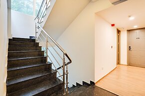 Super Townhouse Oak Indiranagar