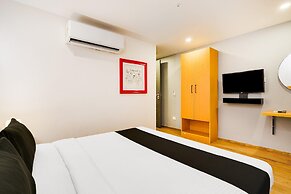 Super Townhouse Oak Indiranagar