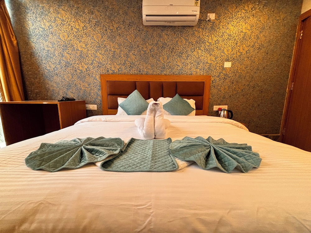Aqoss Hotel