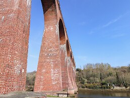 No.18 Riverside Walk