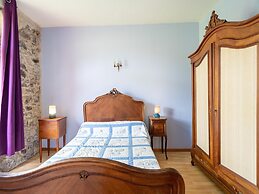 Vintage Retreat by the Vis