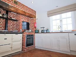 Holm Oak Lodge