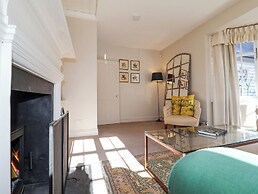 Holm Oak Lodge