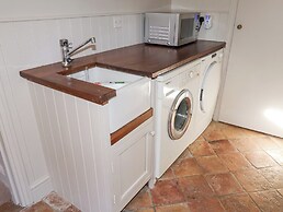 Holm Oak Lodge
