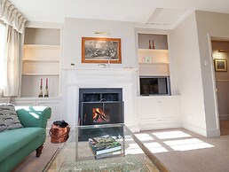 Holm Oak Lodge
