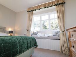 Holm Oak Lodge
