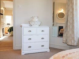 Holm Oak Lodge