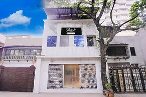Comfy Stays at Lokhandwala Andheri West