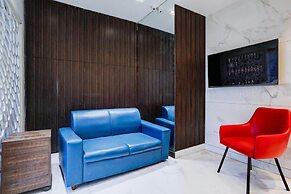 Comfy Stays at Lokhandwala Andheri West